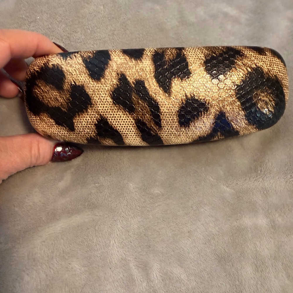 Sofia Vergara x Foster Grant Leopard Hard‎ Eyeglasses Case